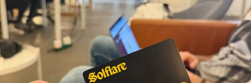 Solflareの新しい暗号カード：Solanaミームトークン保有者向けのnon-custodialなステーブル支出を革新