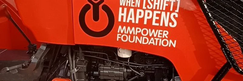 두 장의 NFT 판매로 캄보디아 농부에게 삶을 바꾼 트랙터를 선물한 방법: MMPower Foundation의 Web3 임팩트